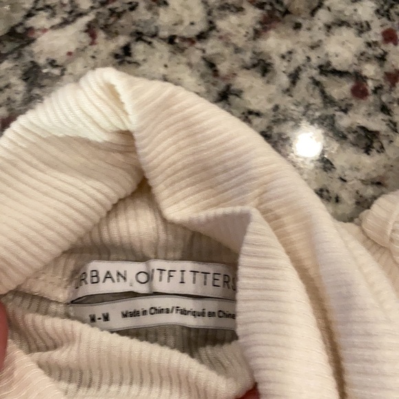 Urban outfitters ribbed turtleneck - Picture 3 of 5